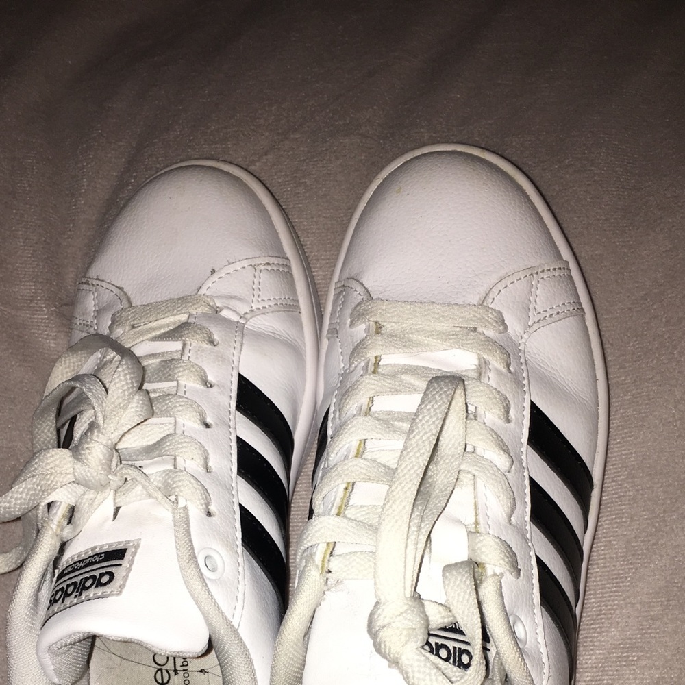 Adidas - Picture 2 of 3
